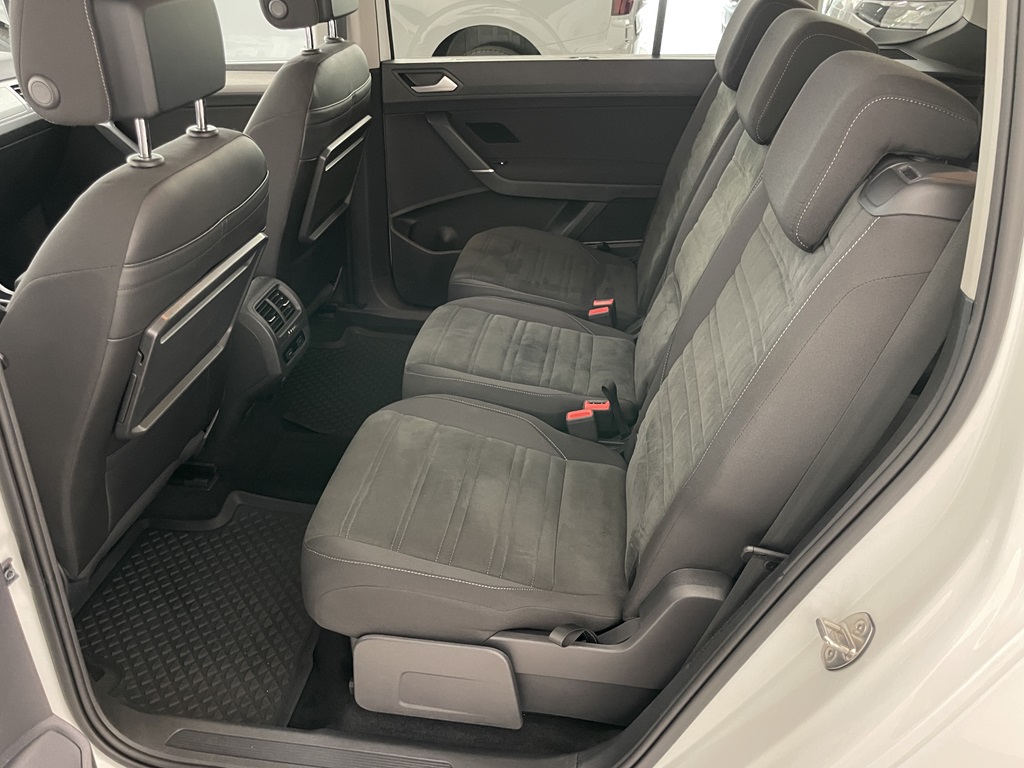 Volkswagen Touran BCF428