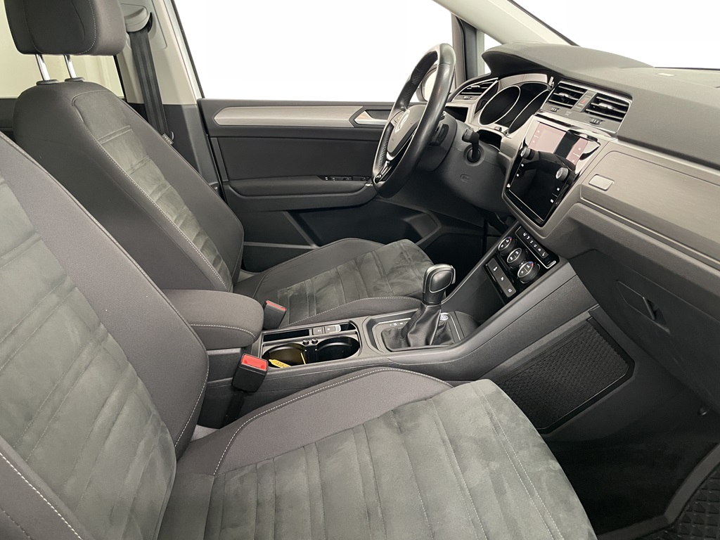 Volkswagen Touran BCF428