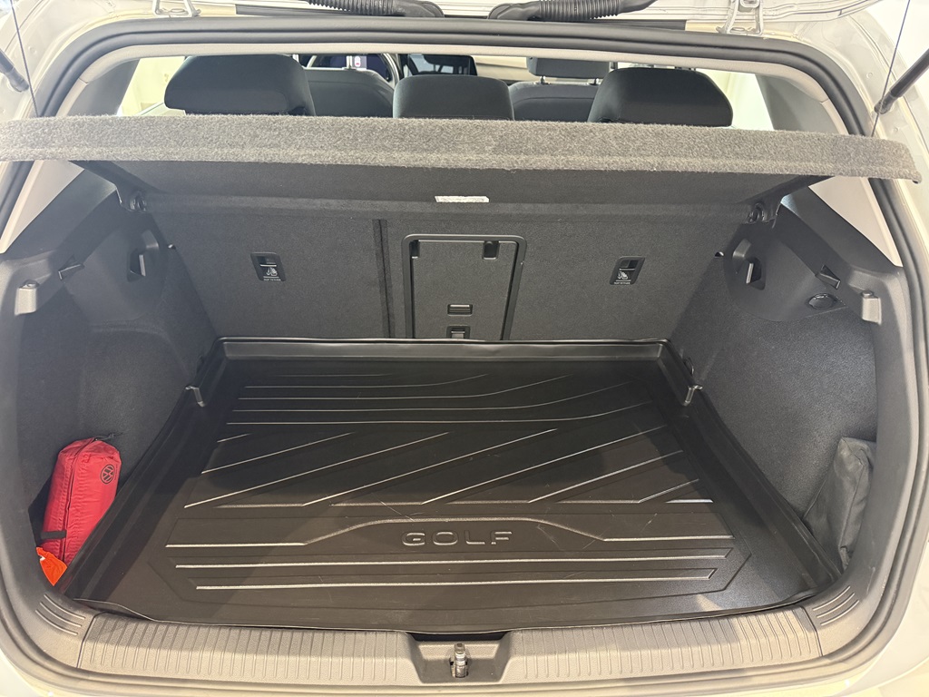 Volkswagen Golf BCU350