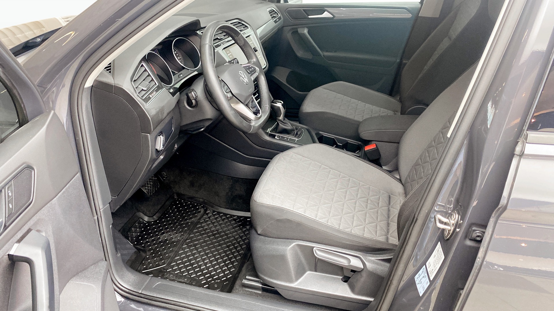 Volkswagen Tiguan BDH35M