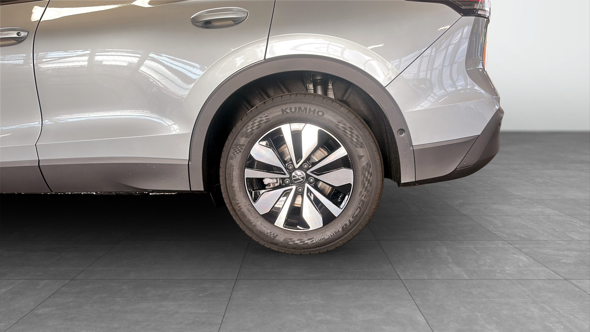 Volkswagen Tiguan BEG76X