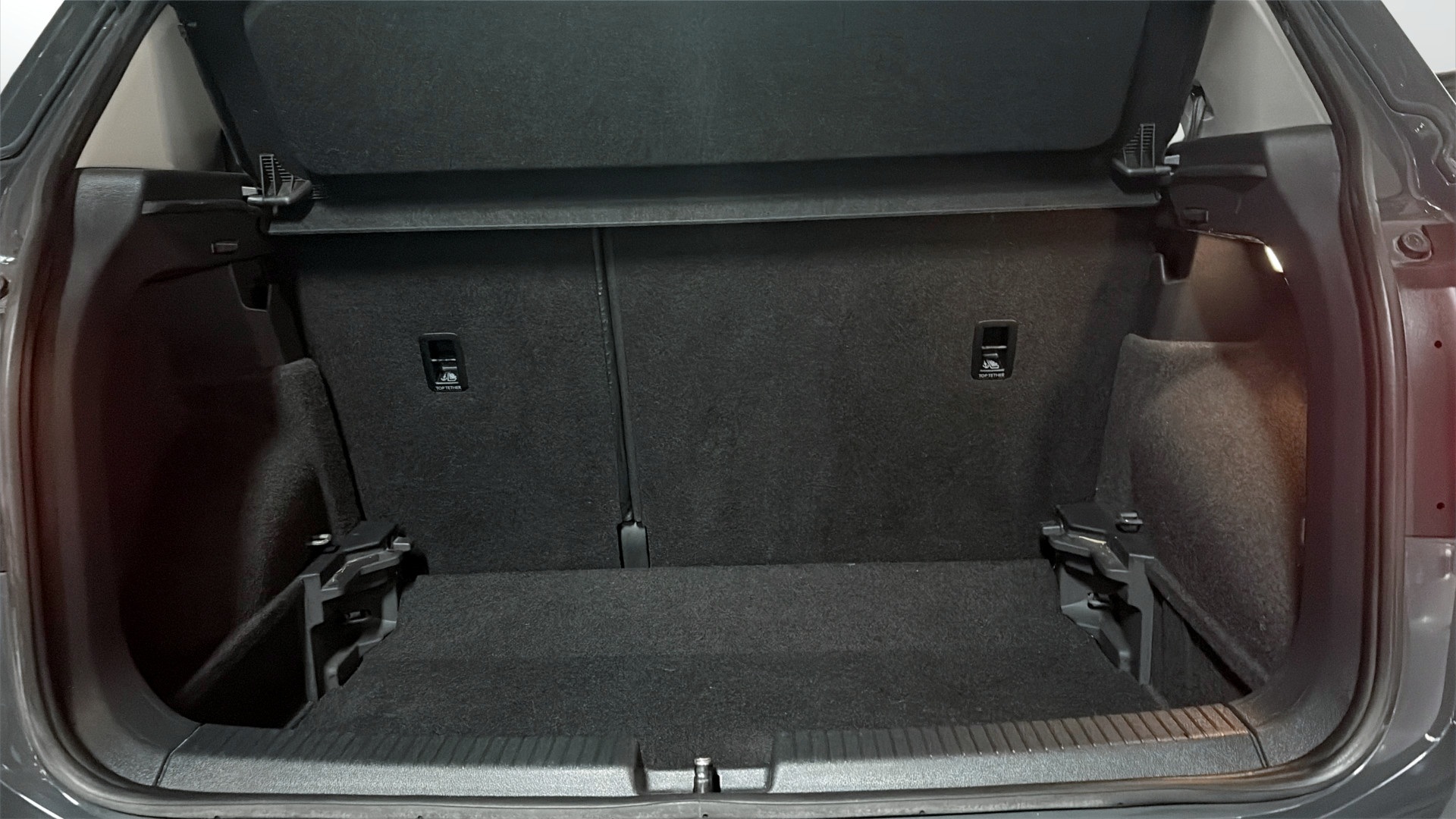 Volkswagen T-Cross BEK42K