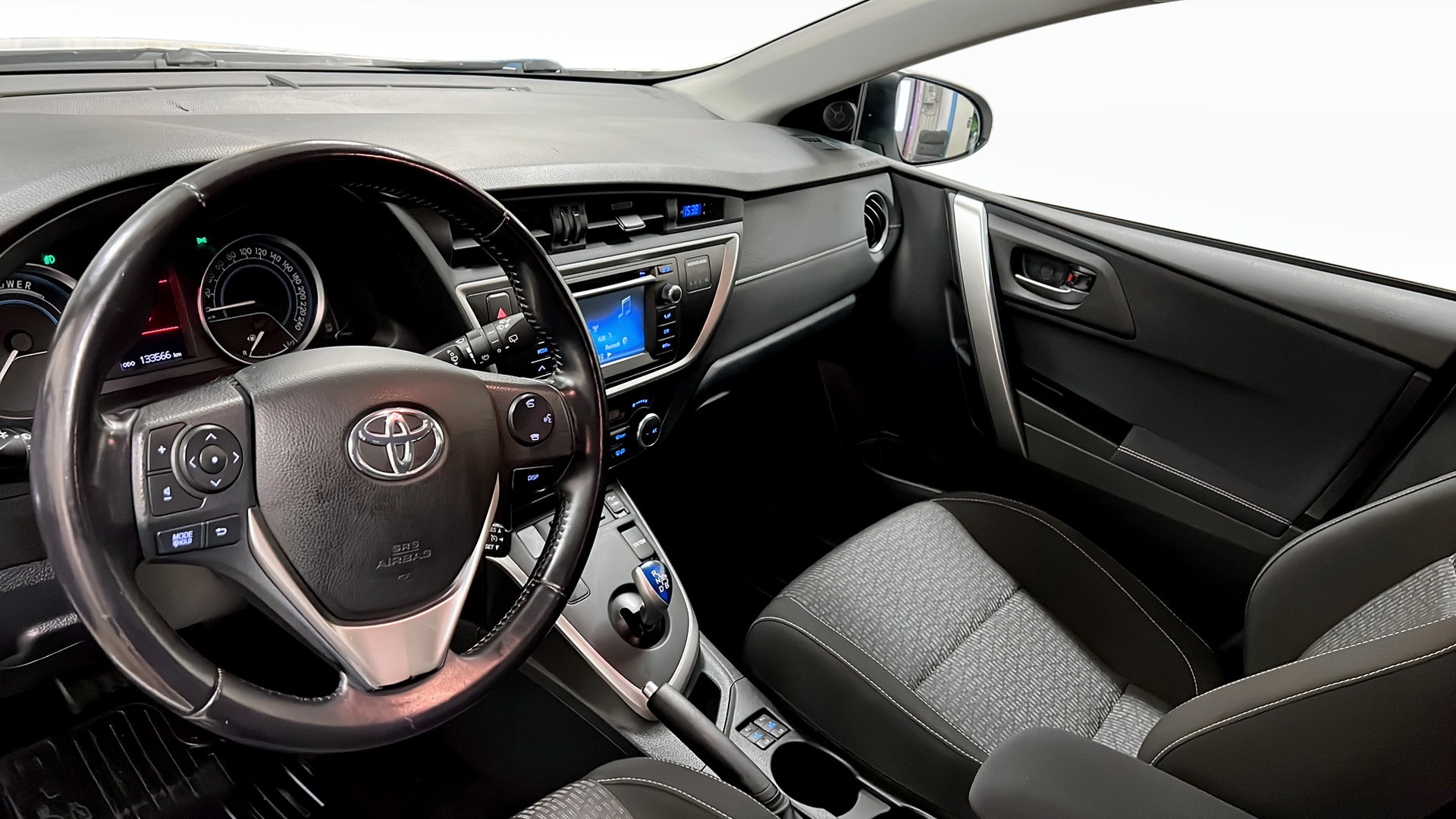 Toyota Auris BEO576