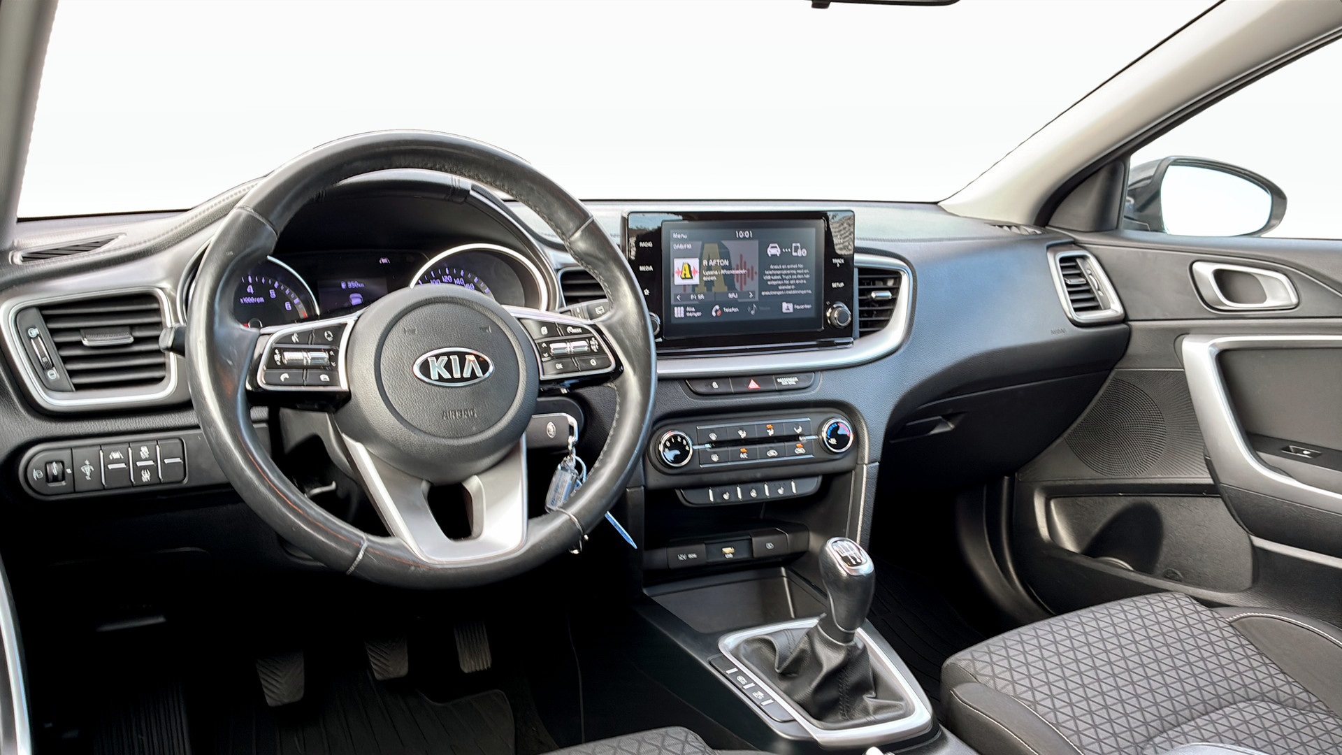 Kia cee'd BES34J
