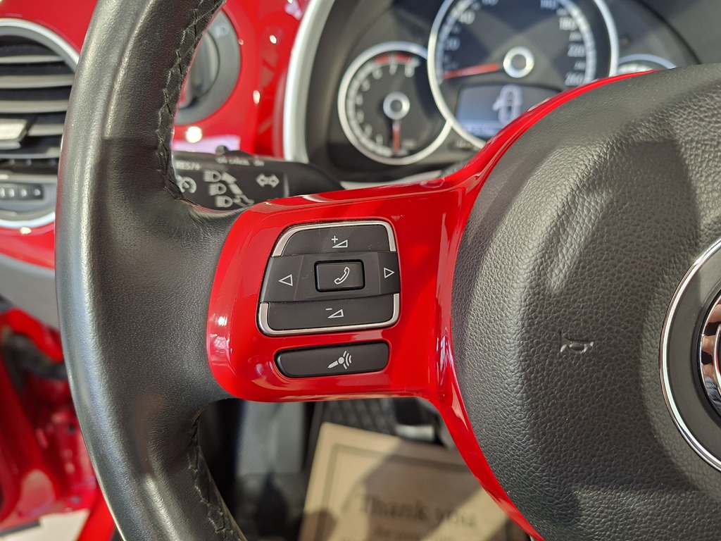 Volkswagen Beetle Cabriolet BFE772