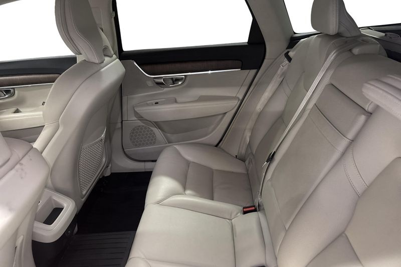 Volvo V90 Cross Country BFS63R
