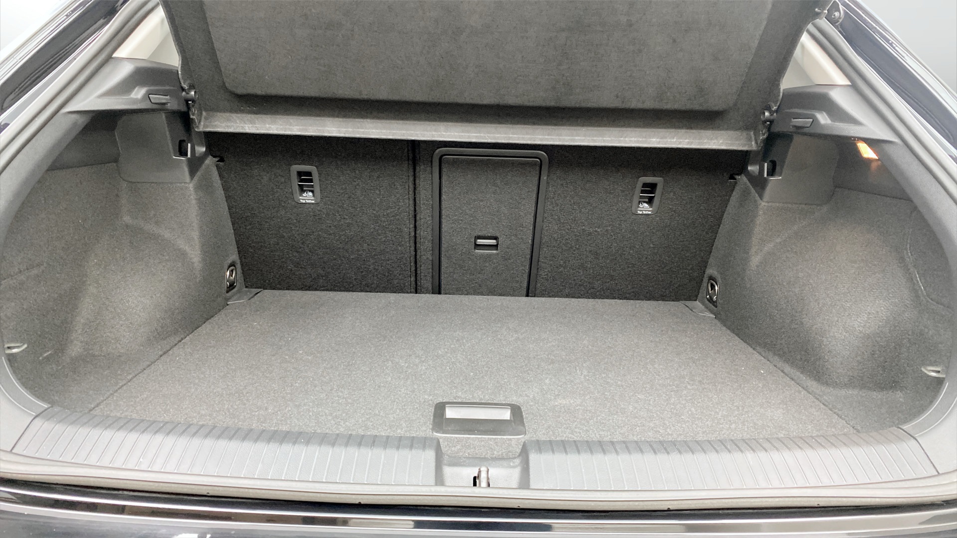 Volkswagen T-Roc BGD28T