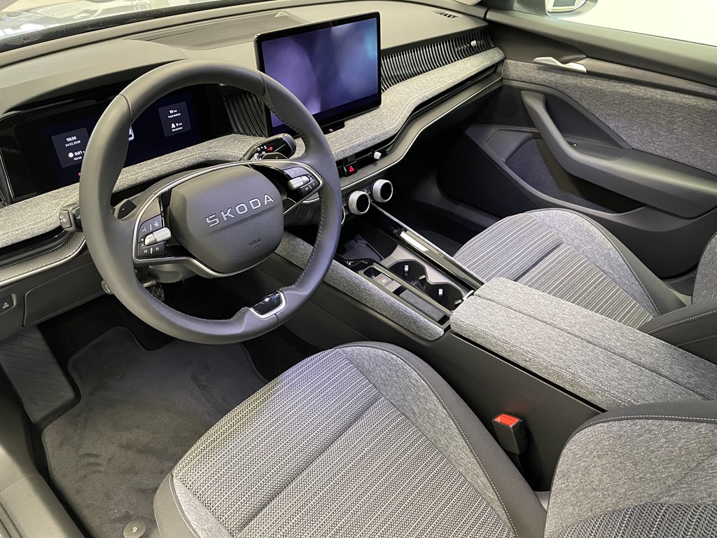 Skoda Superb BGN93Y