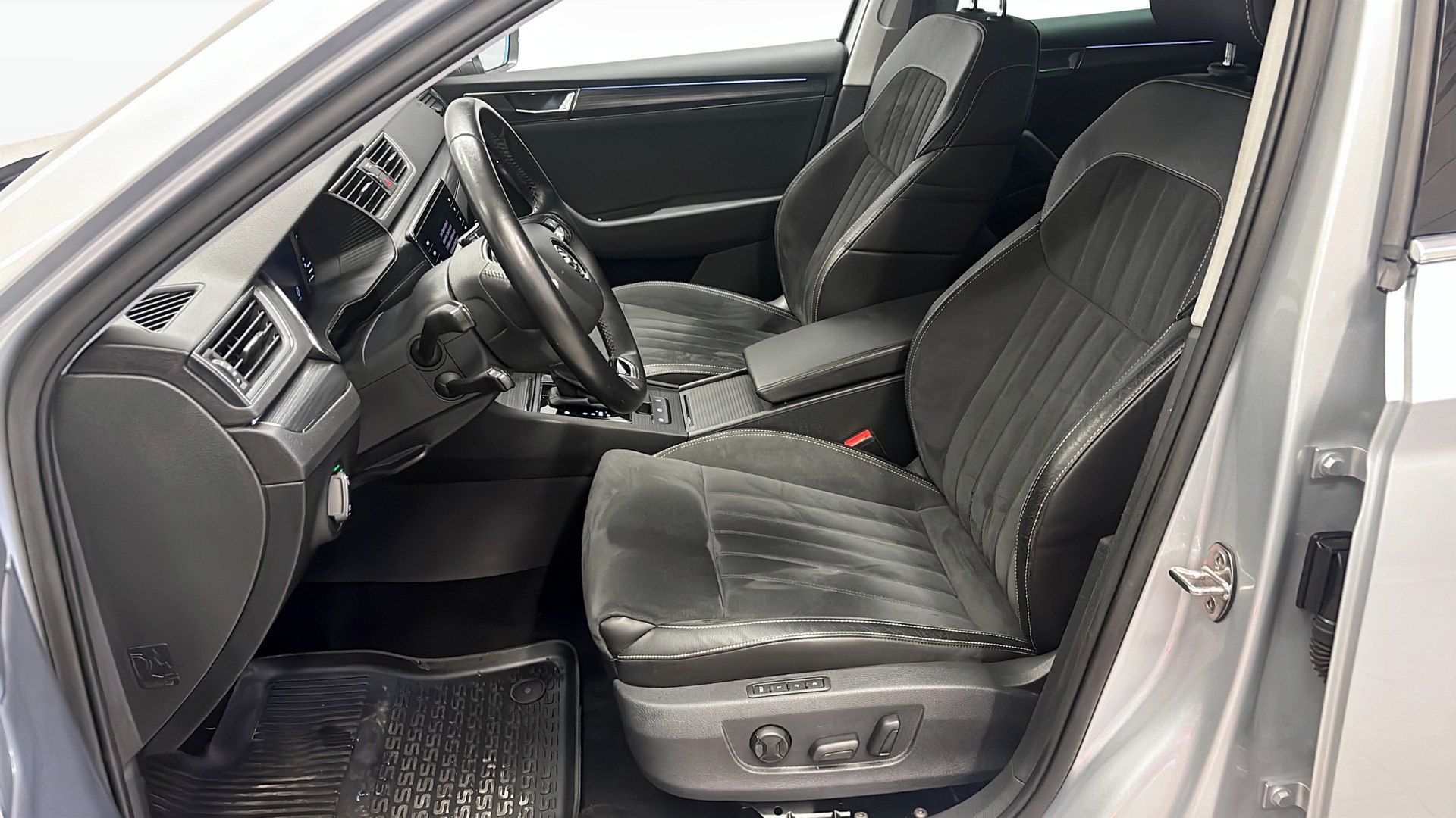 Skoda Superb Combi BGT75Z