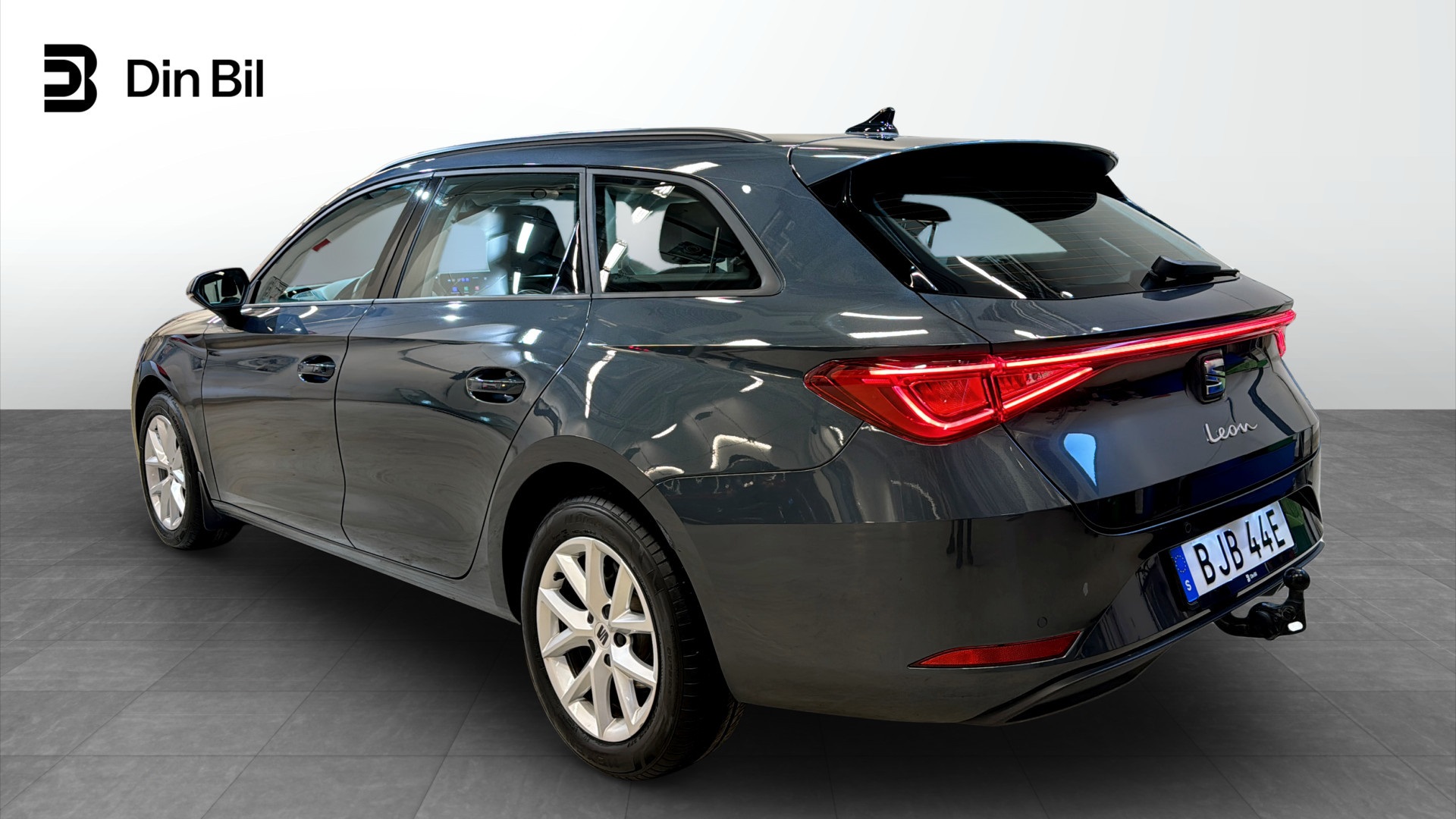 SEAT Leon Sportstourer BJB44E