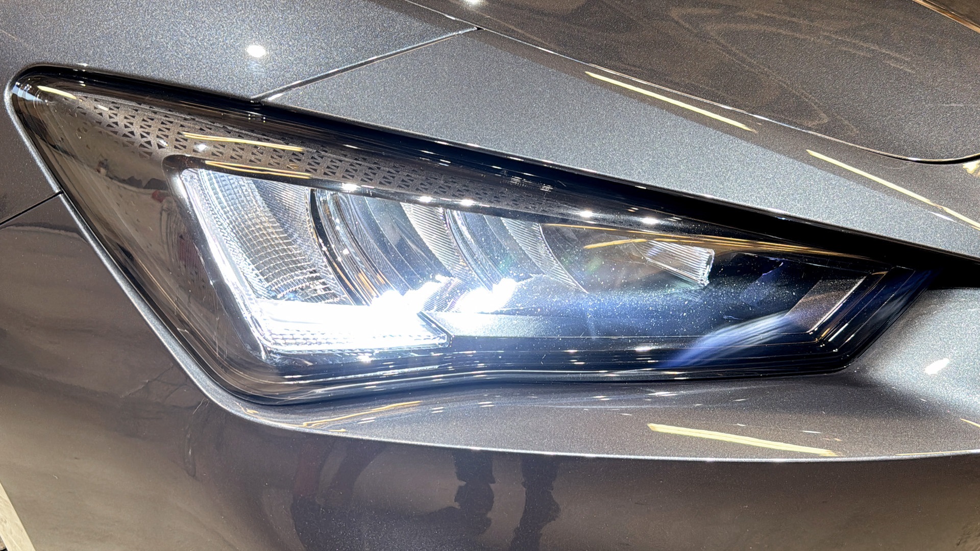 SEAT Leon Sportstourer BJB44E