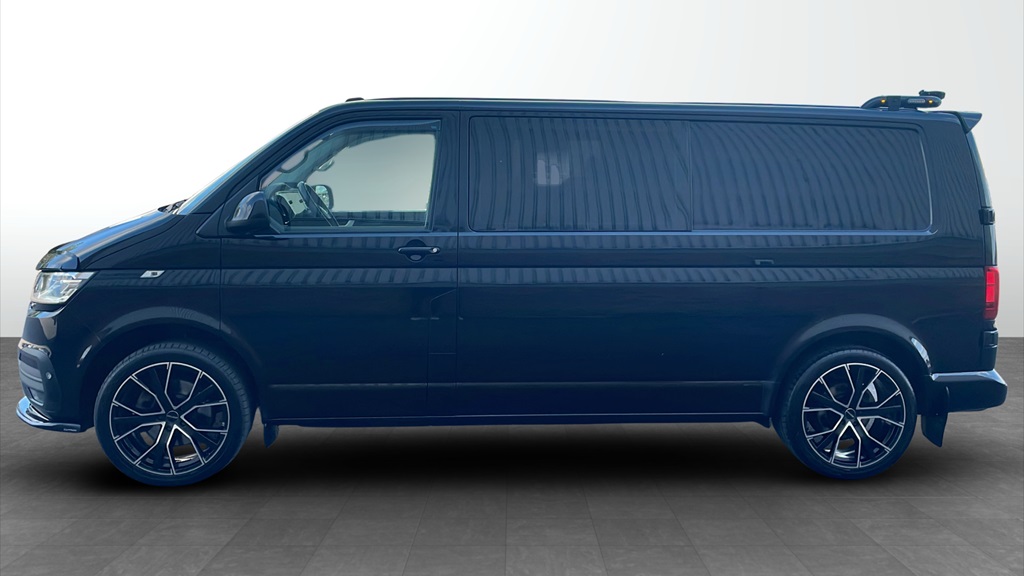 Volkswagen T6.1 Transporter lång hjulbas BJK74J