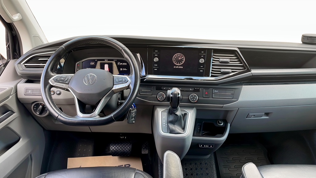 Volkswagen T6.1 Transporter lång hjulbas BJK74J