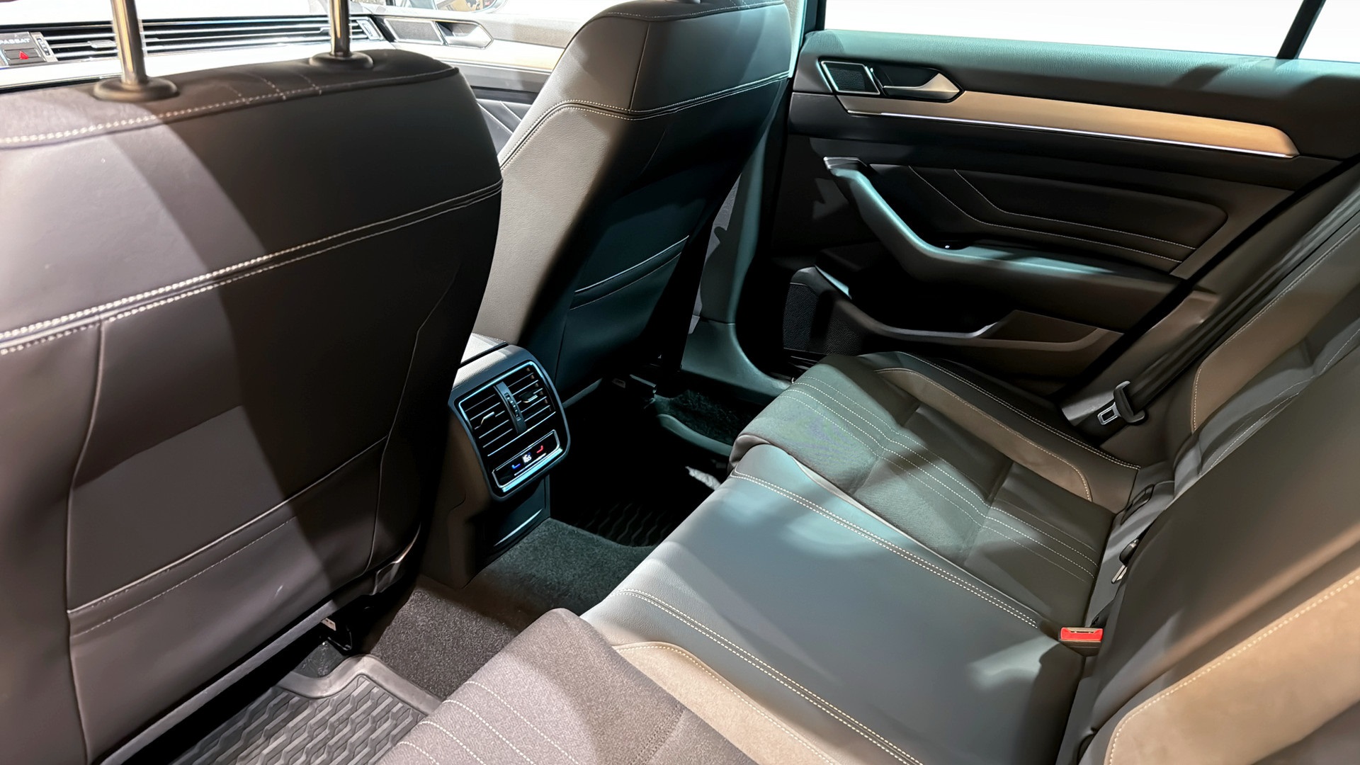 Volkswagen Passat BKE03F