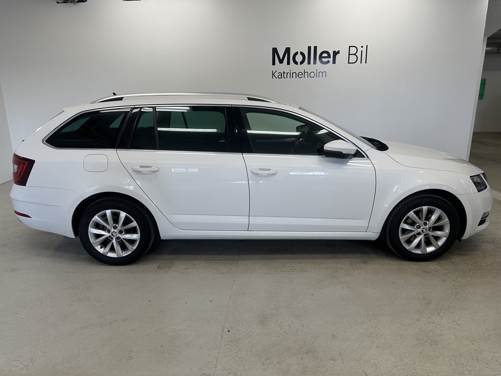 Skoda Octavia Combi BKK738