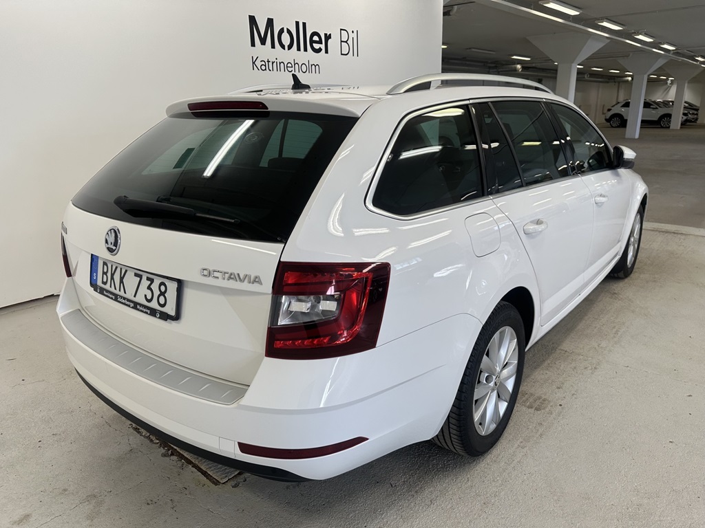 Skoda Octavia Combi BKK738