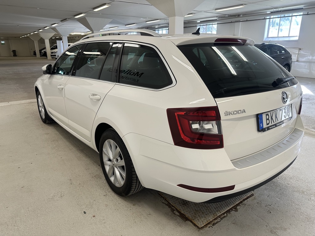 Skoda Octavia Combi BKK738