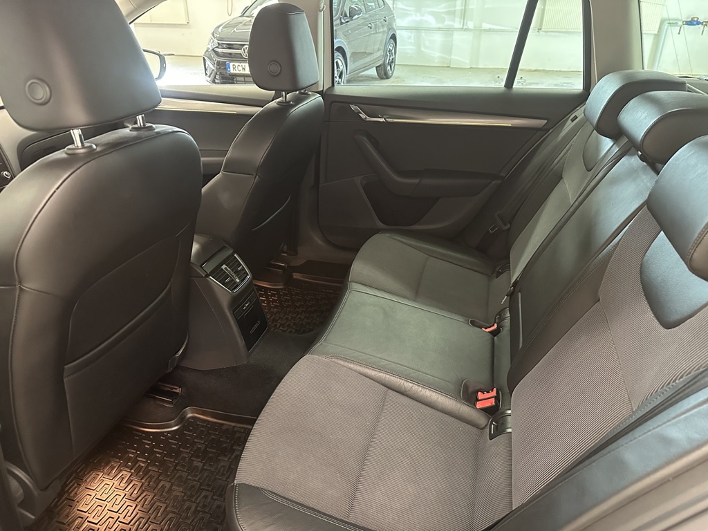 Skoda Octavia Combi BKK738