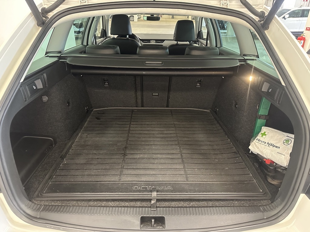 Skoda Octavia Combi BKK738