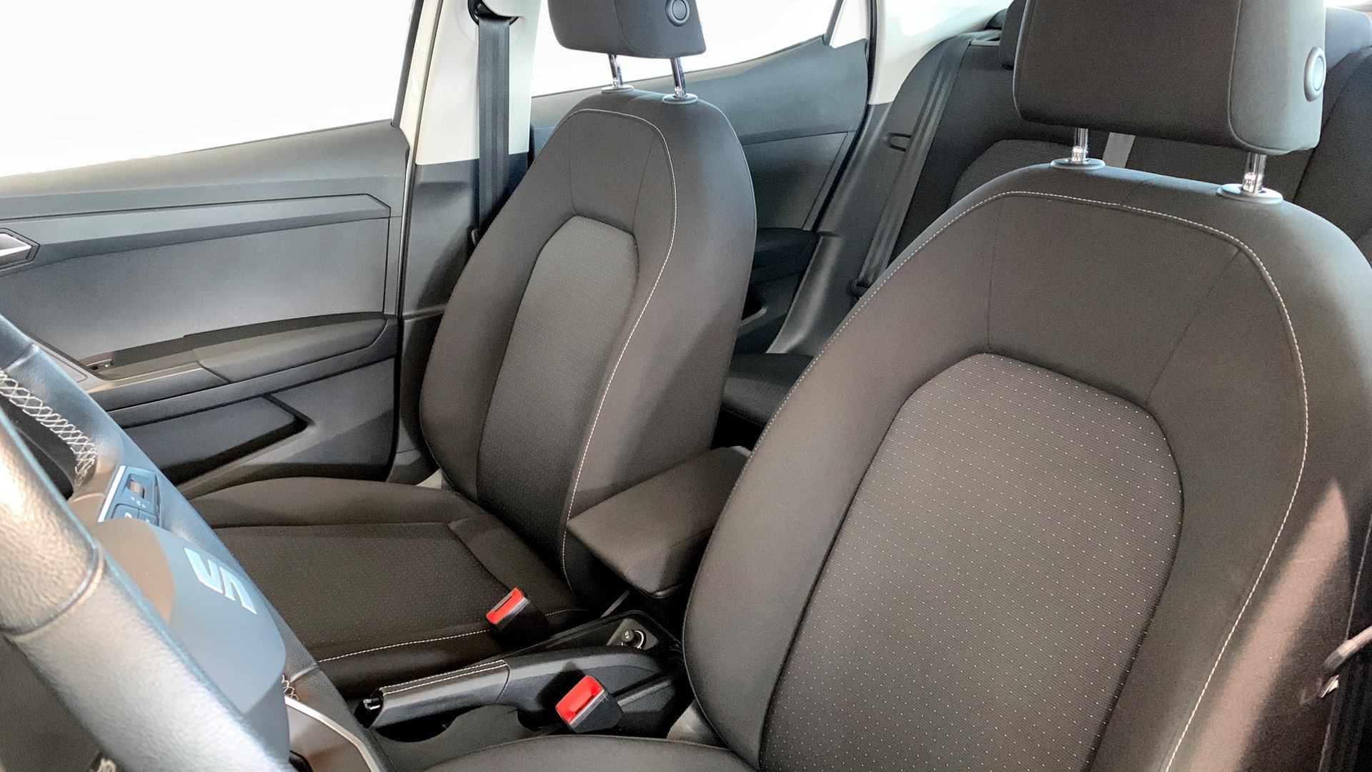 SEAT Arona BKP06Y