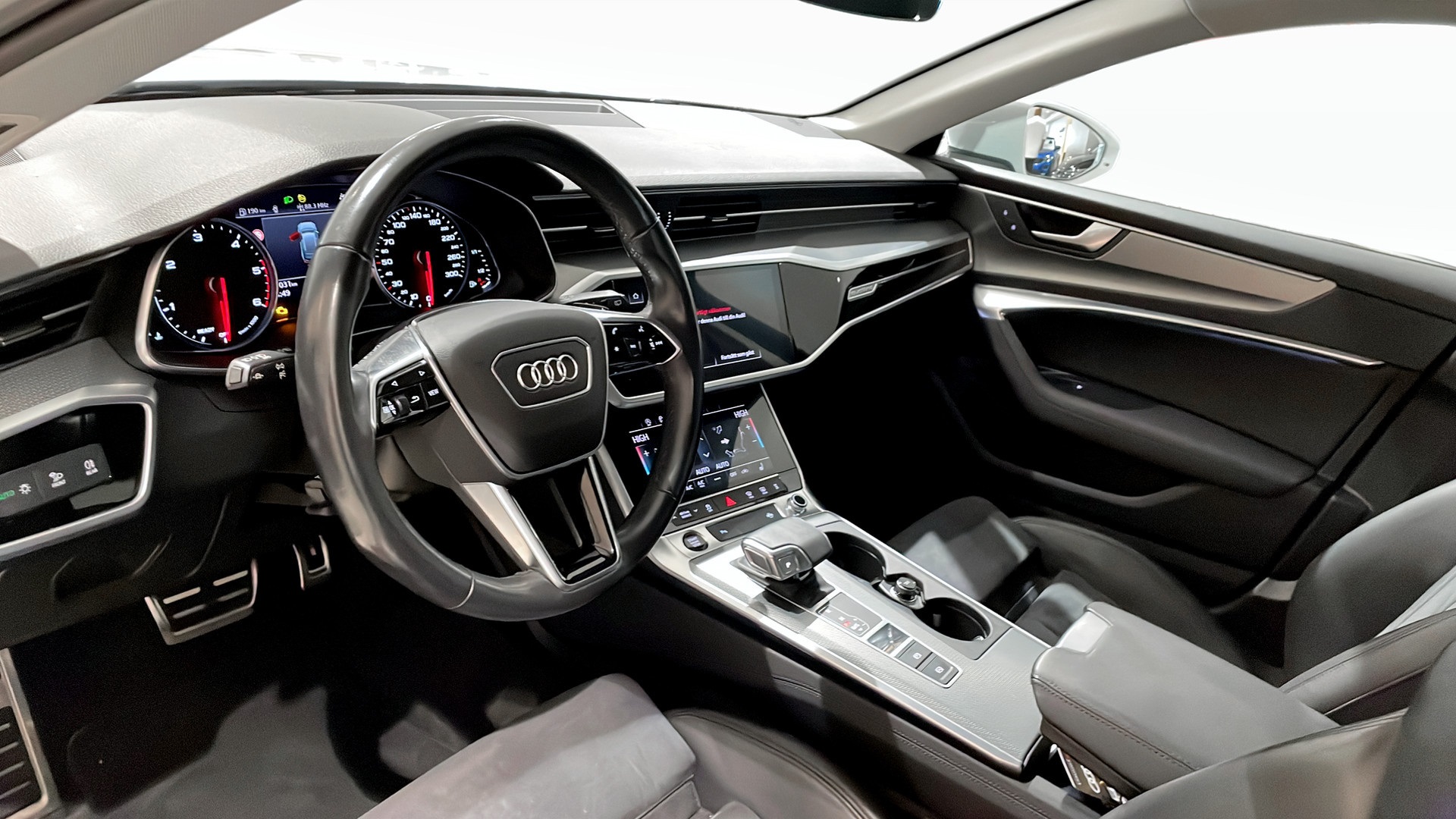 Audi A6 allroad quattro BMK38P