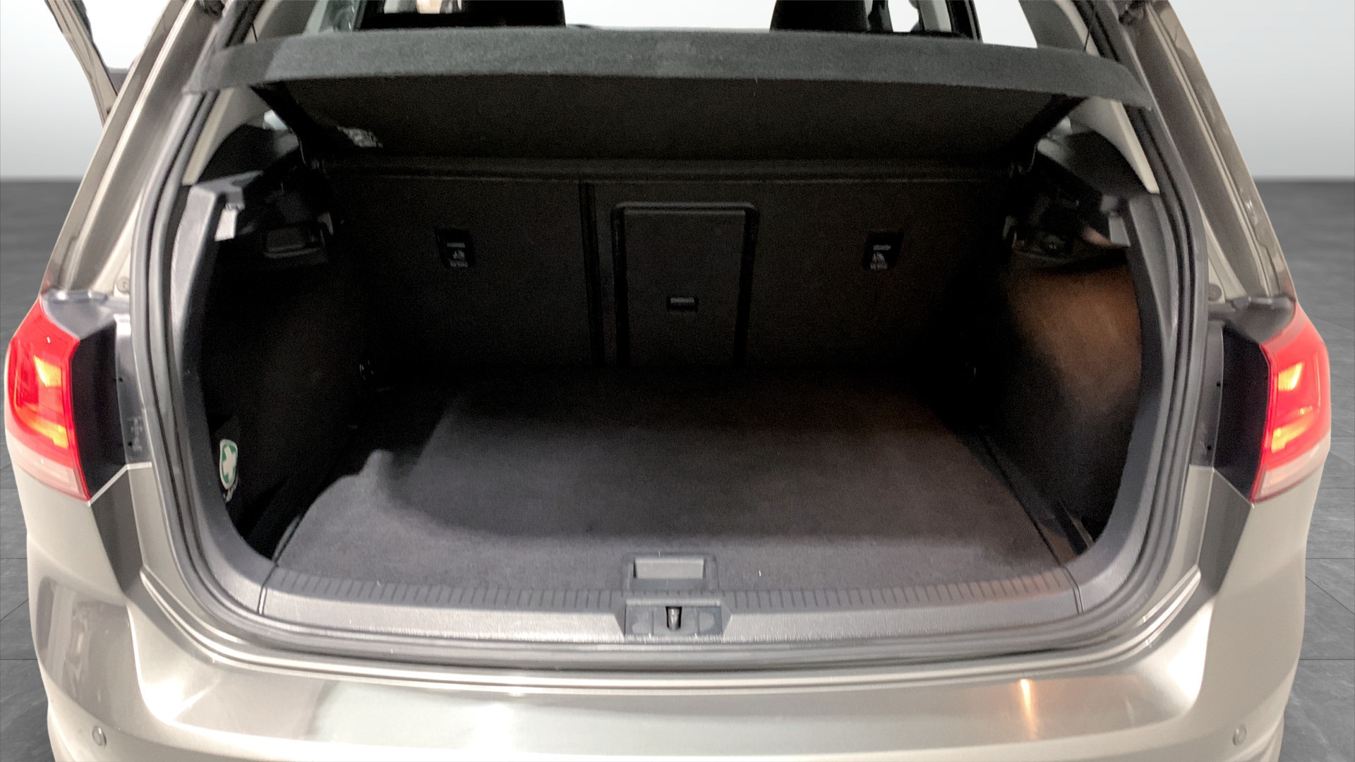 Volkswagen Golf BMZ968
