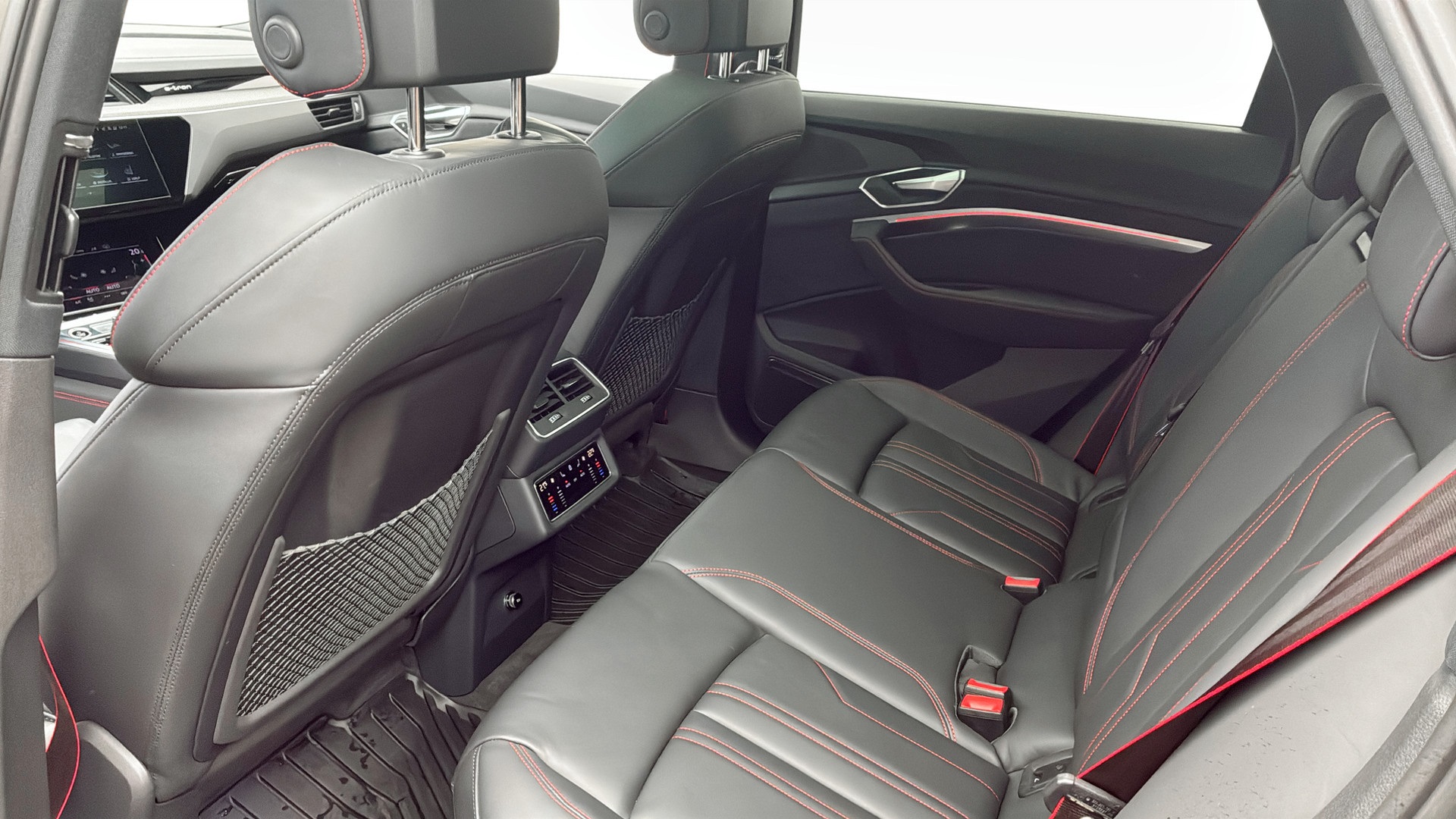 Audi Q8 Sportback e-tron BNK38Z