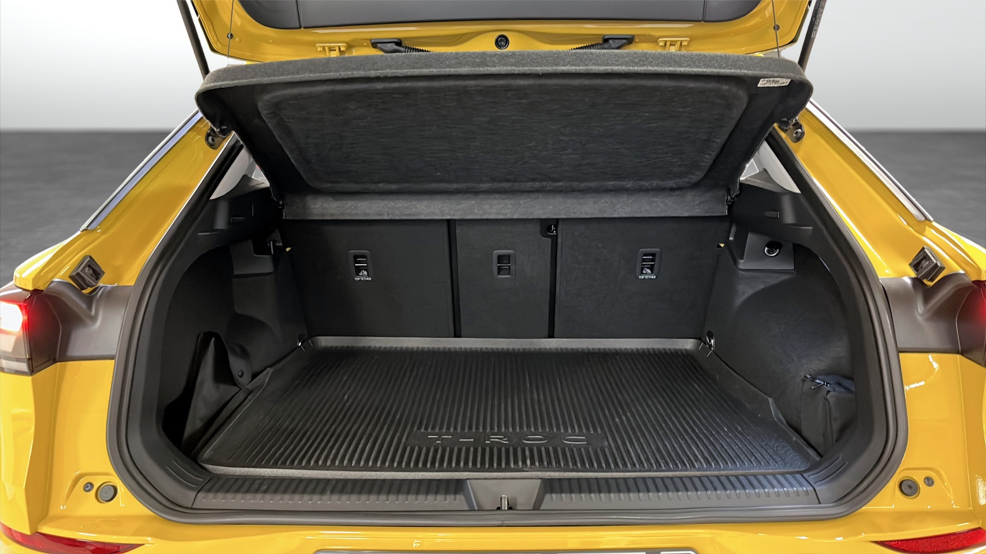 Volkswagen T-Roc BOJ07Y
