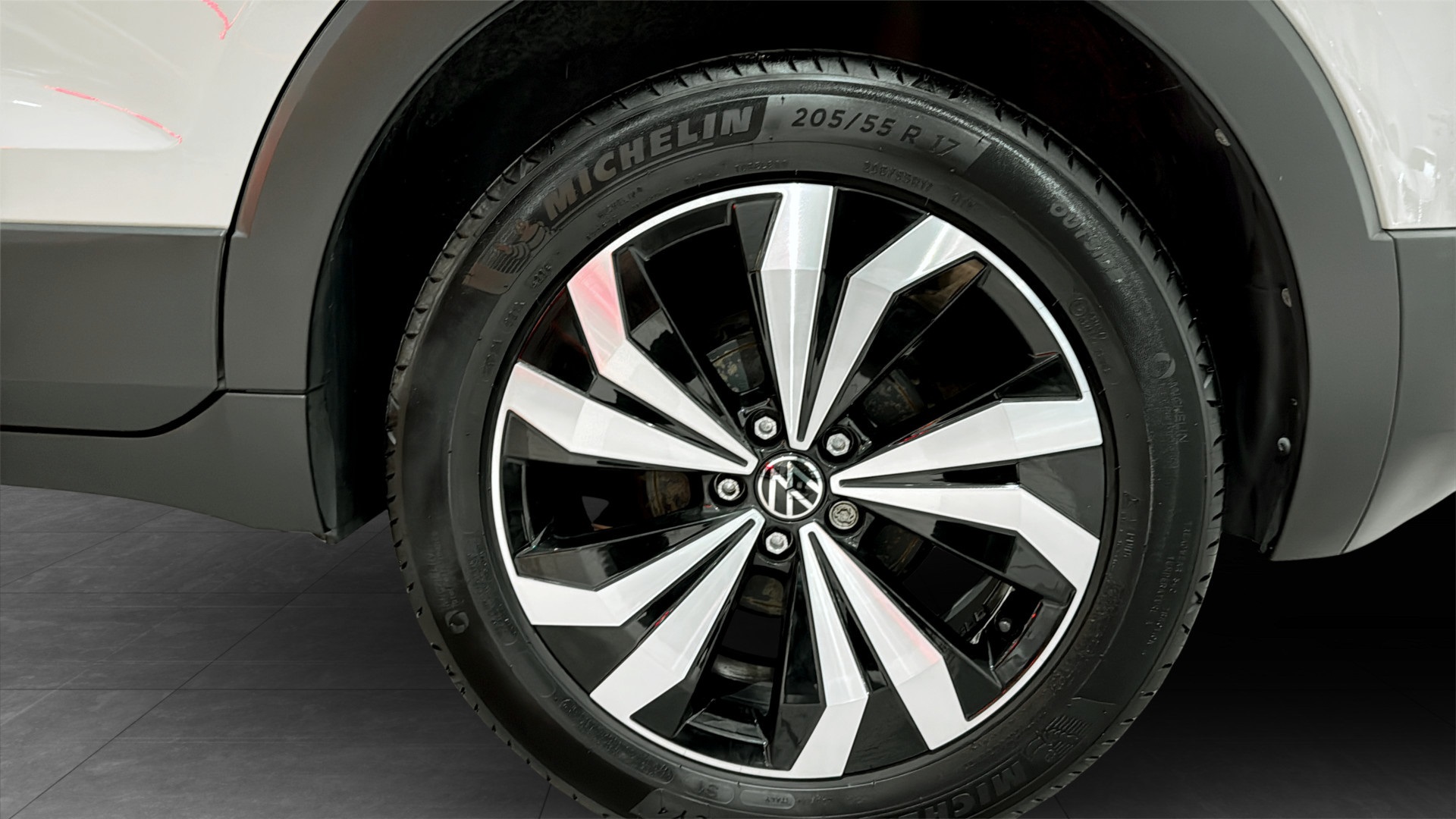 Volkswagen T-Cross BON28L