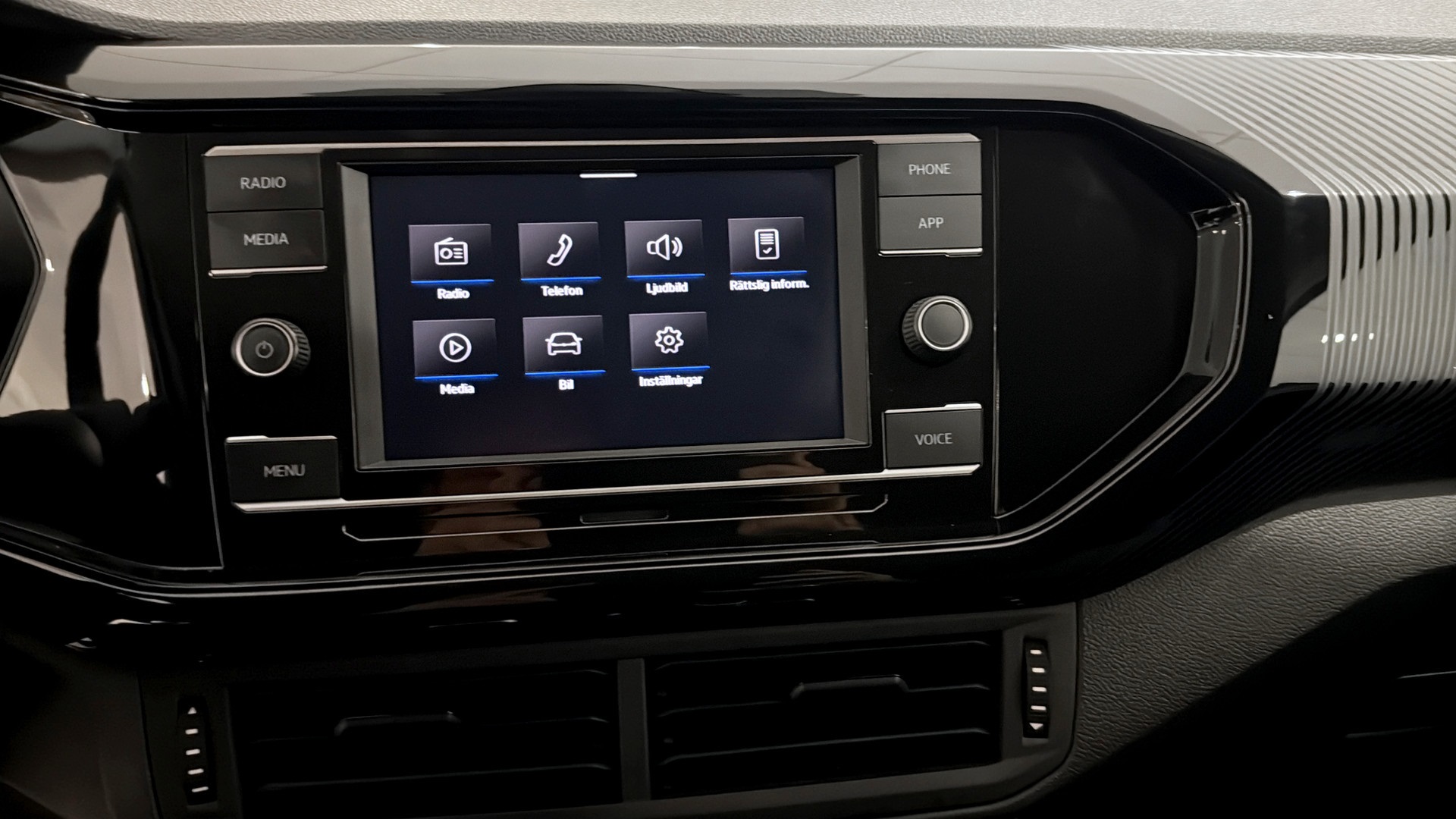 Volkswagen T-Cross BON28L