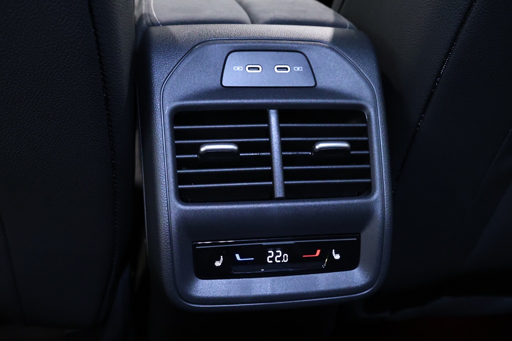 Skoda Superb Combi BPR38Y