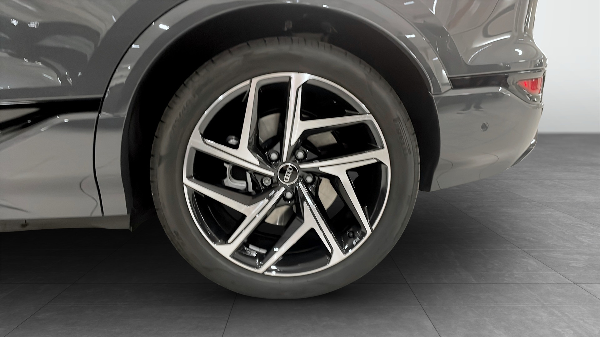 Audi Q6 e-tron BRB30X