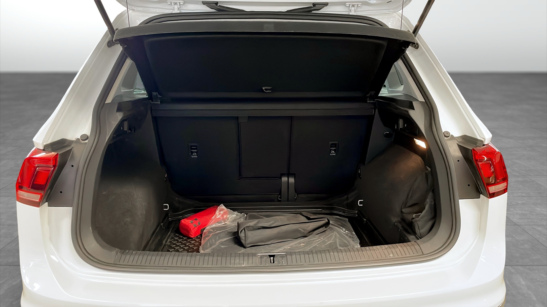 Volkswagen Tiguan BRJ35J