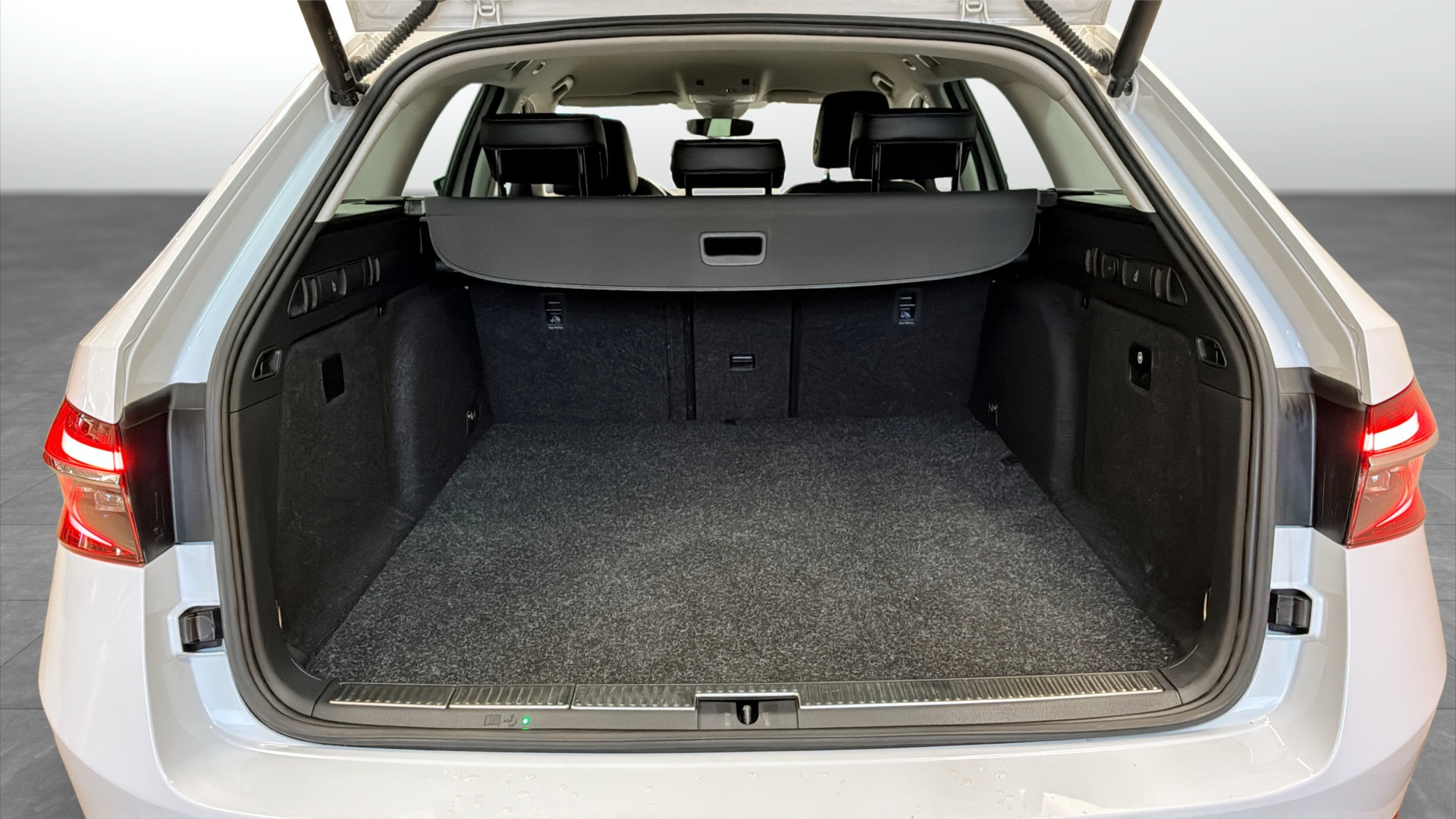 Skoda Superb Combi BRM92Y