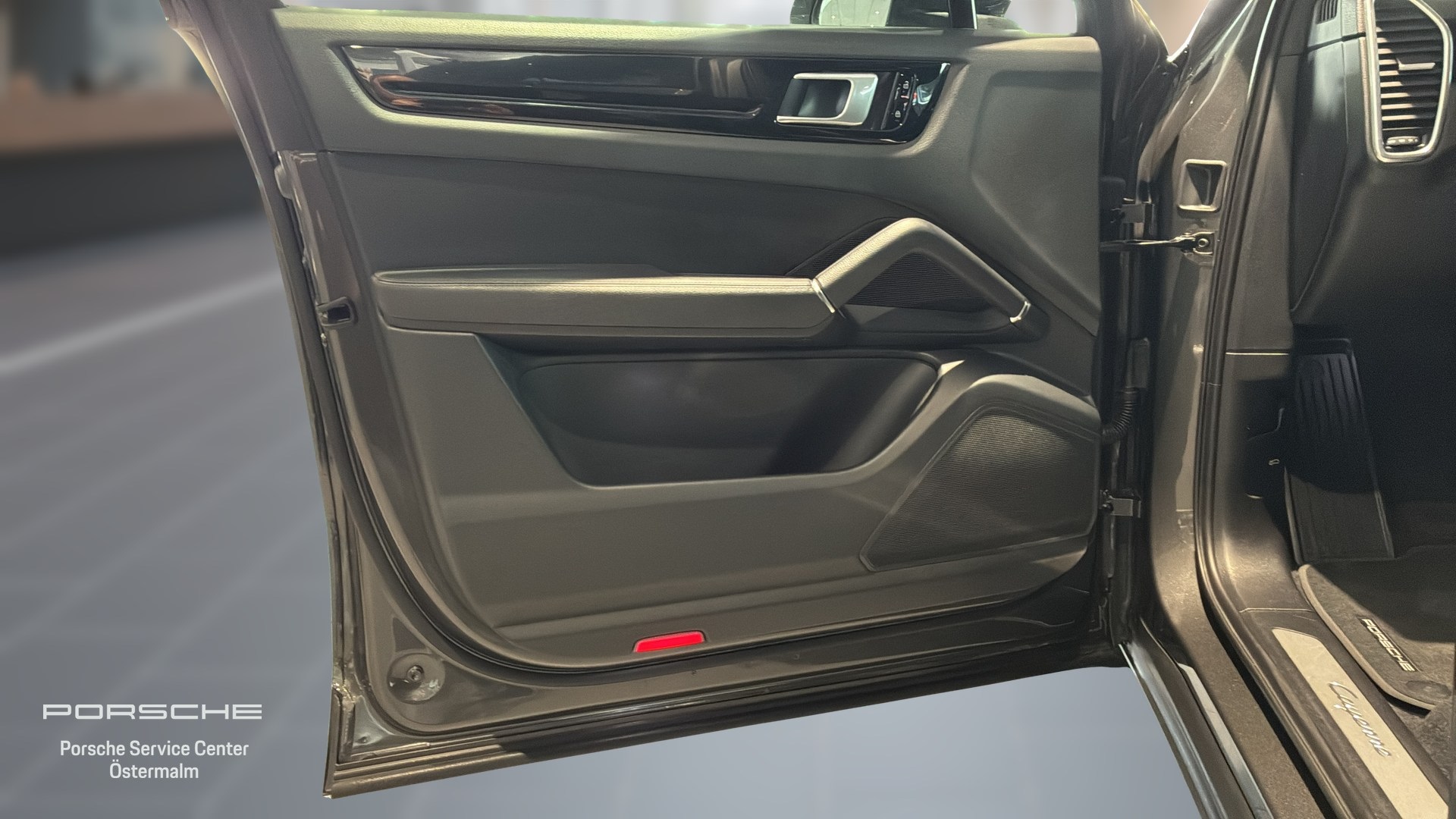 Porsche Cayenne BRU34J