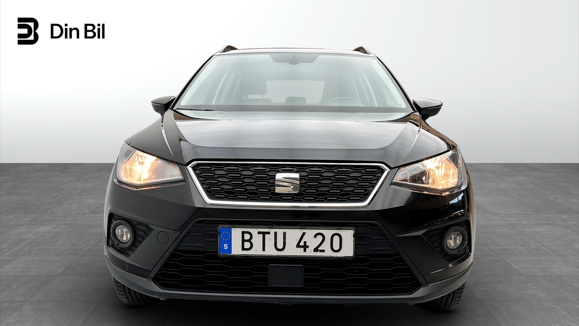 SEAT Arona BTU420