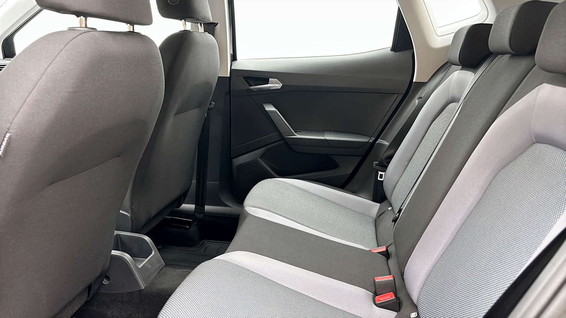 SEAT Arona BTU420
