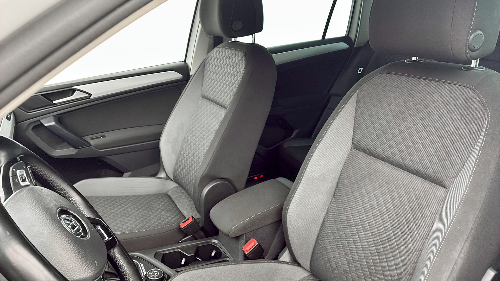 Volkswagen Tiguan BUF42X