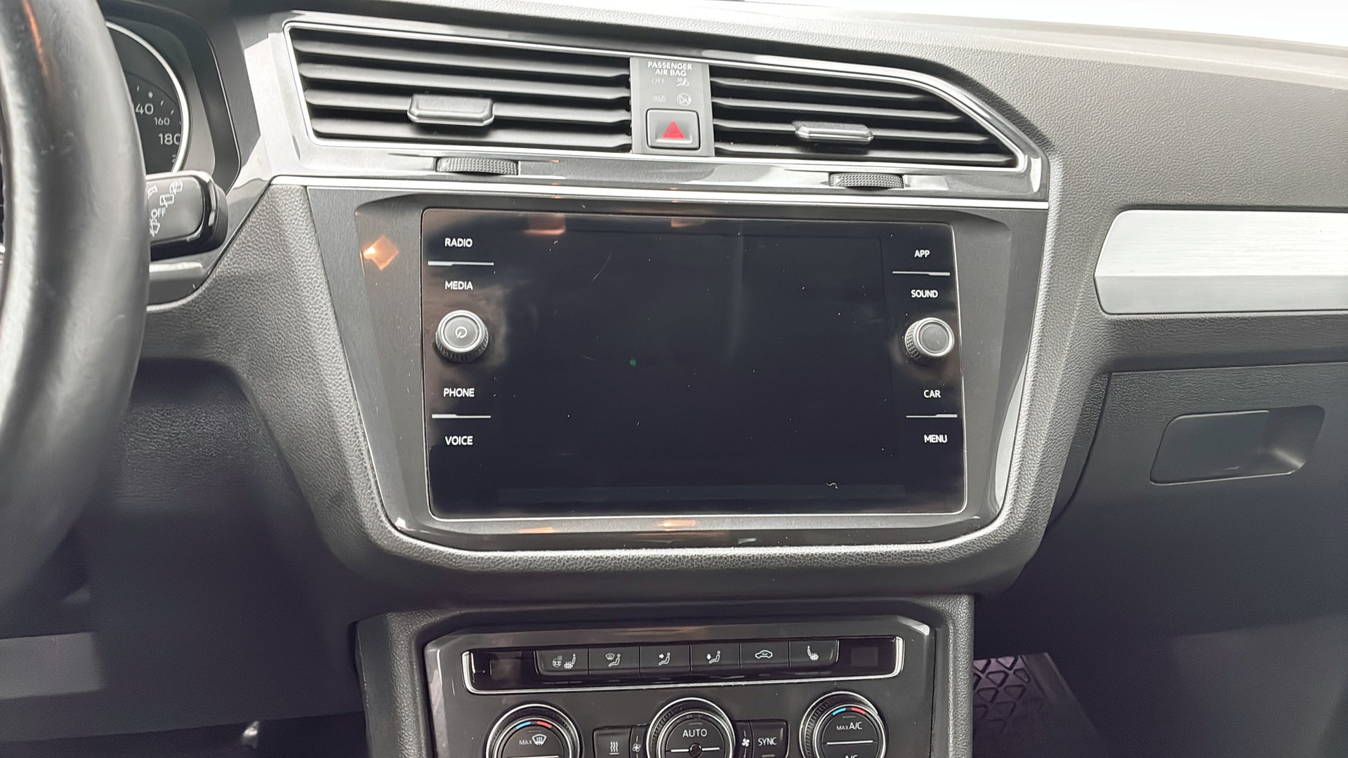 Volkswagen Tiguan BUF42X