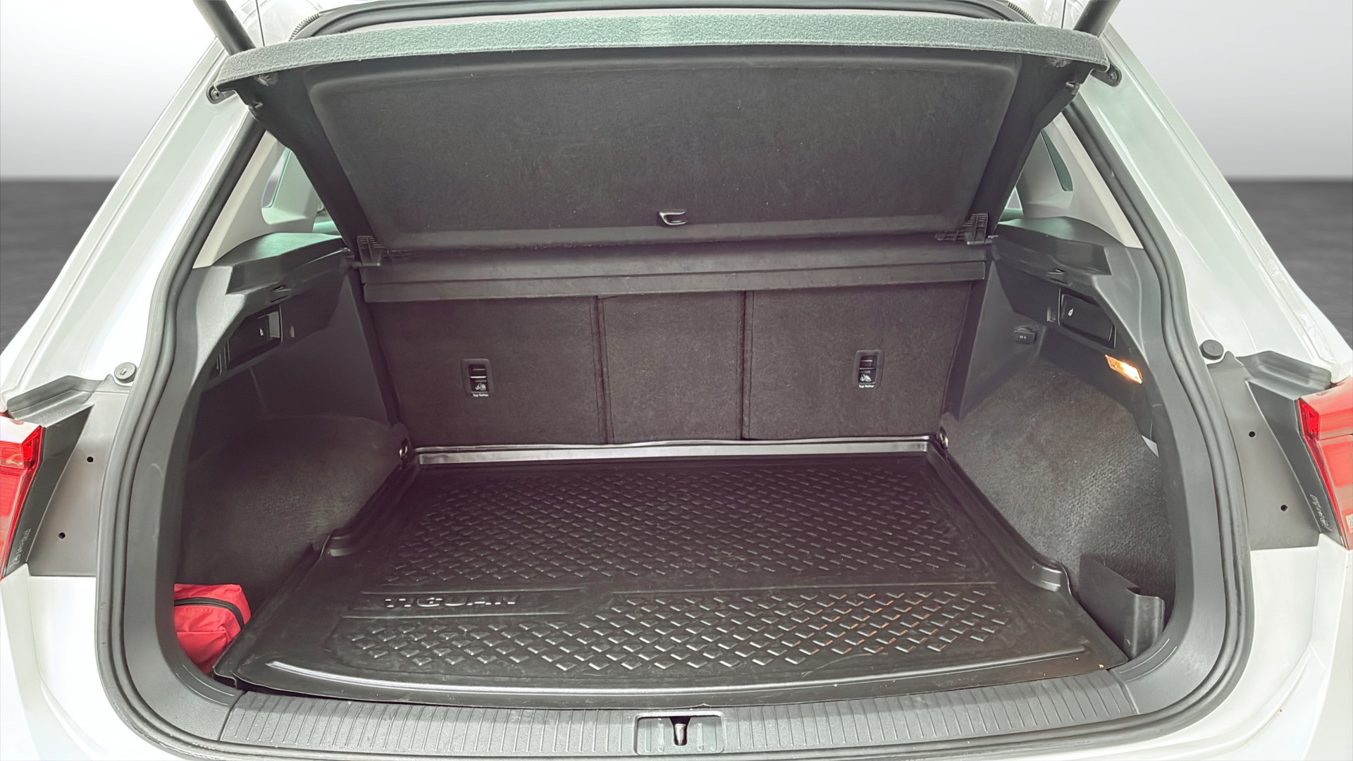 Volkswagen Tiguan BUF42X