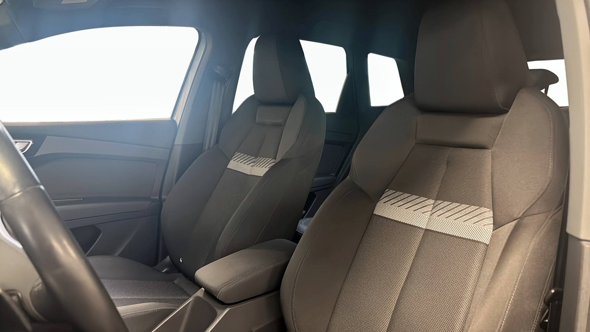 Audi Q4 e-tron BUJ02E