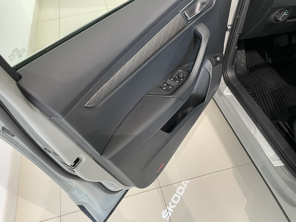Skoda Karoq BUR00Y