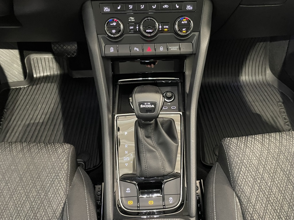 Skoda Karoq BUR00Y