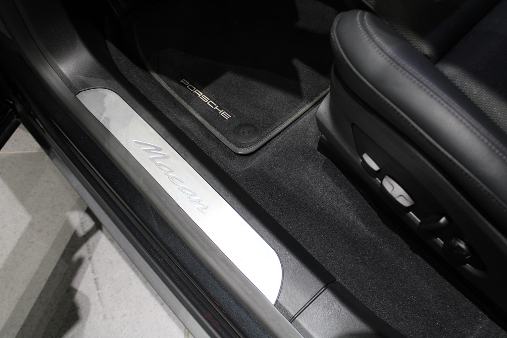 Porsche Macan BWB12T
