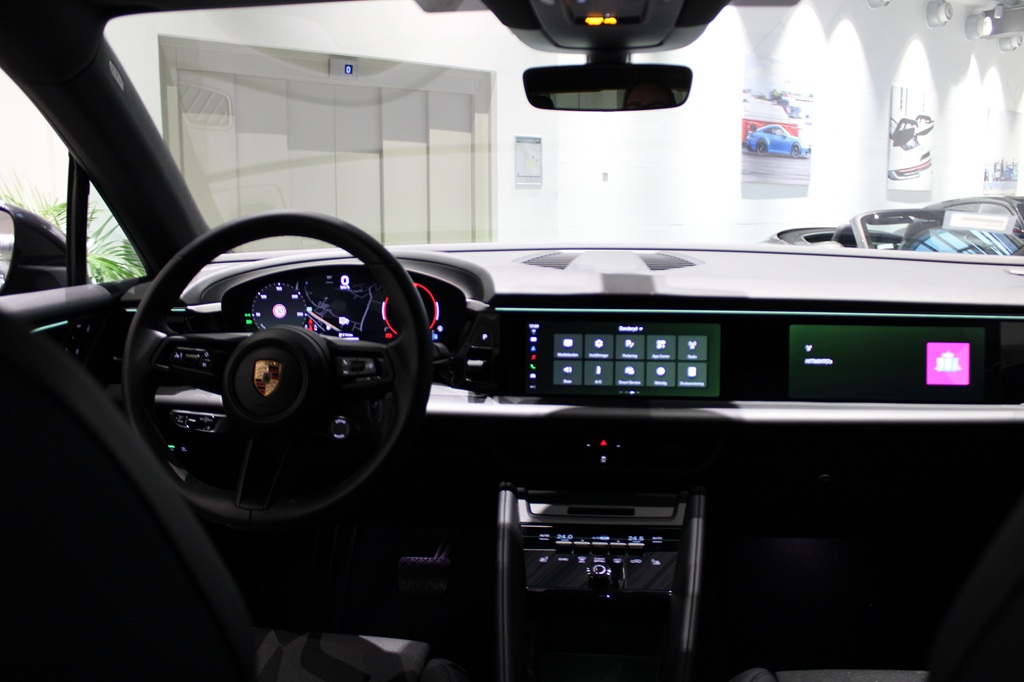 Porsche Macan BWB12T