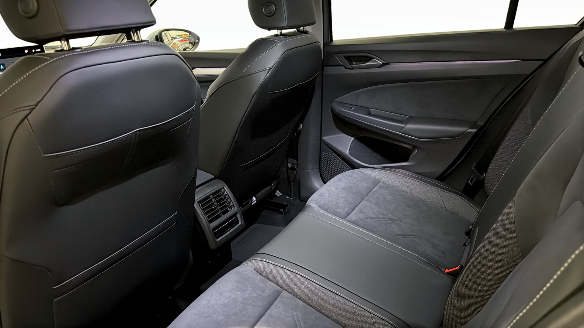 Volkswagen Golf CAG24P
