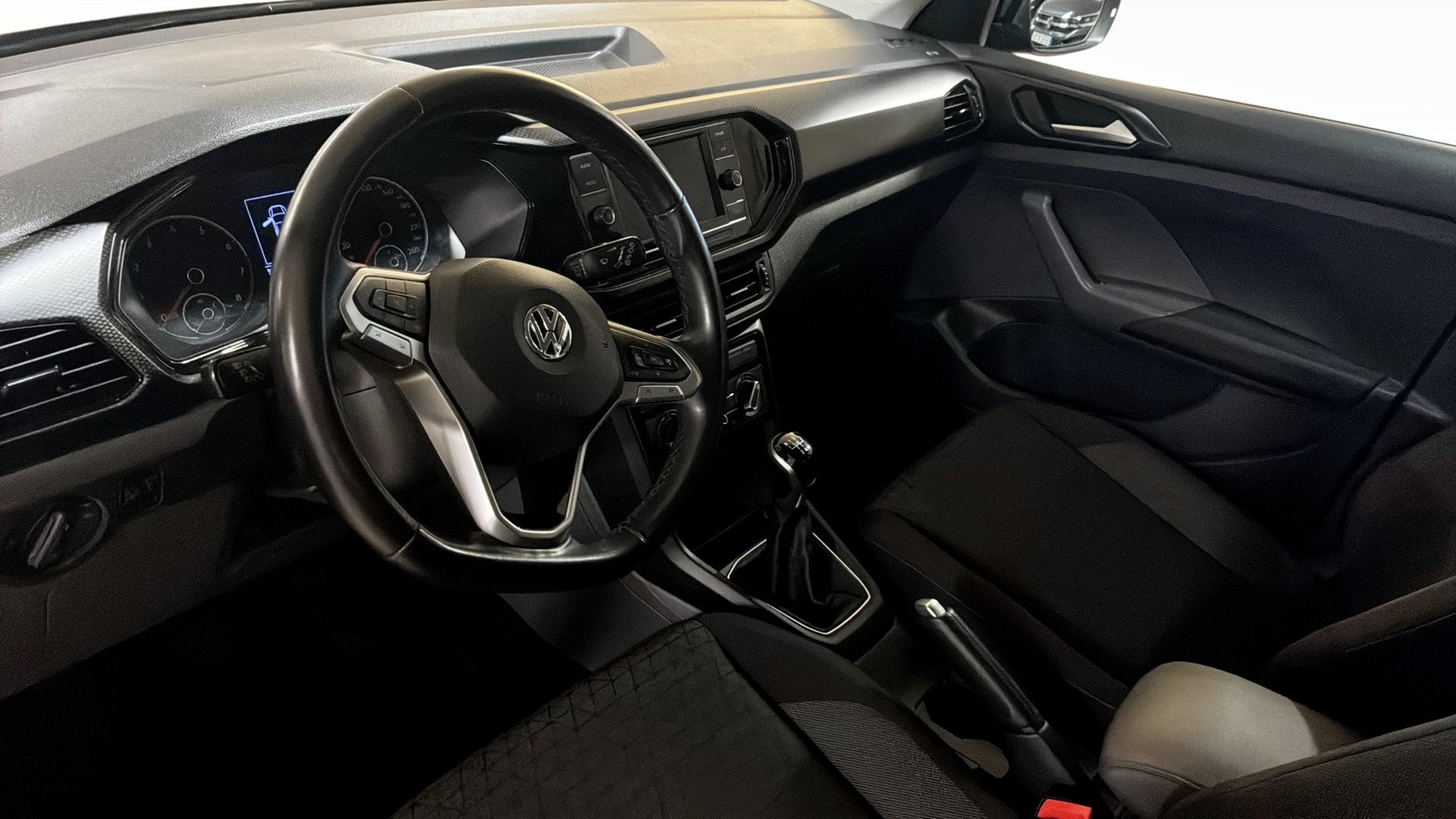 Volkswagen T-Cross CAG84S