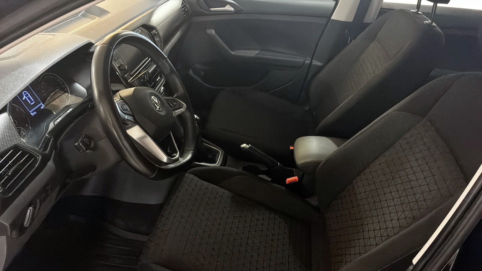 Volkswagen T-Cross CAG84S