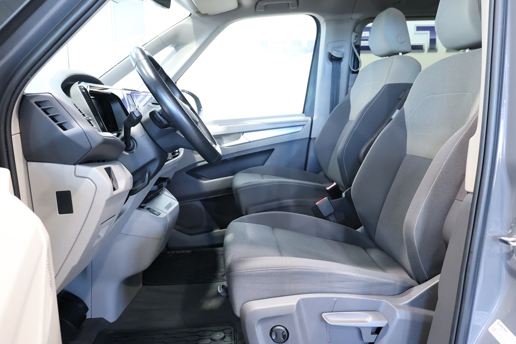 Volkswagen T7 Multivan CCH23W