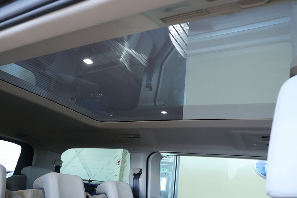Volkswagen T7 Multivan CCH23W